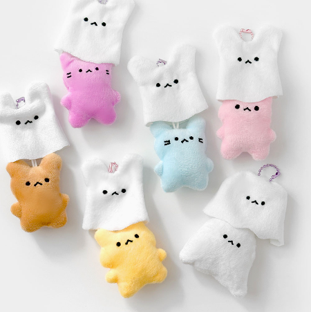 Glow-in-The-Dark Ghost Plush Keychain Blind Box